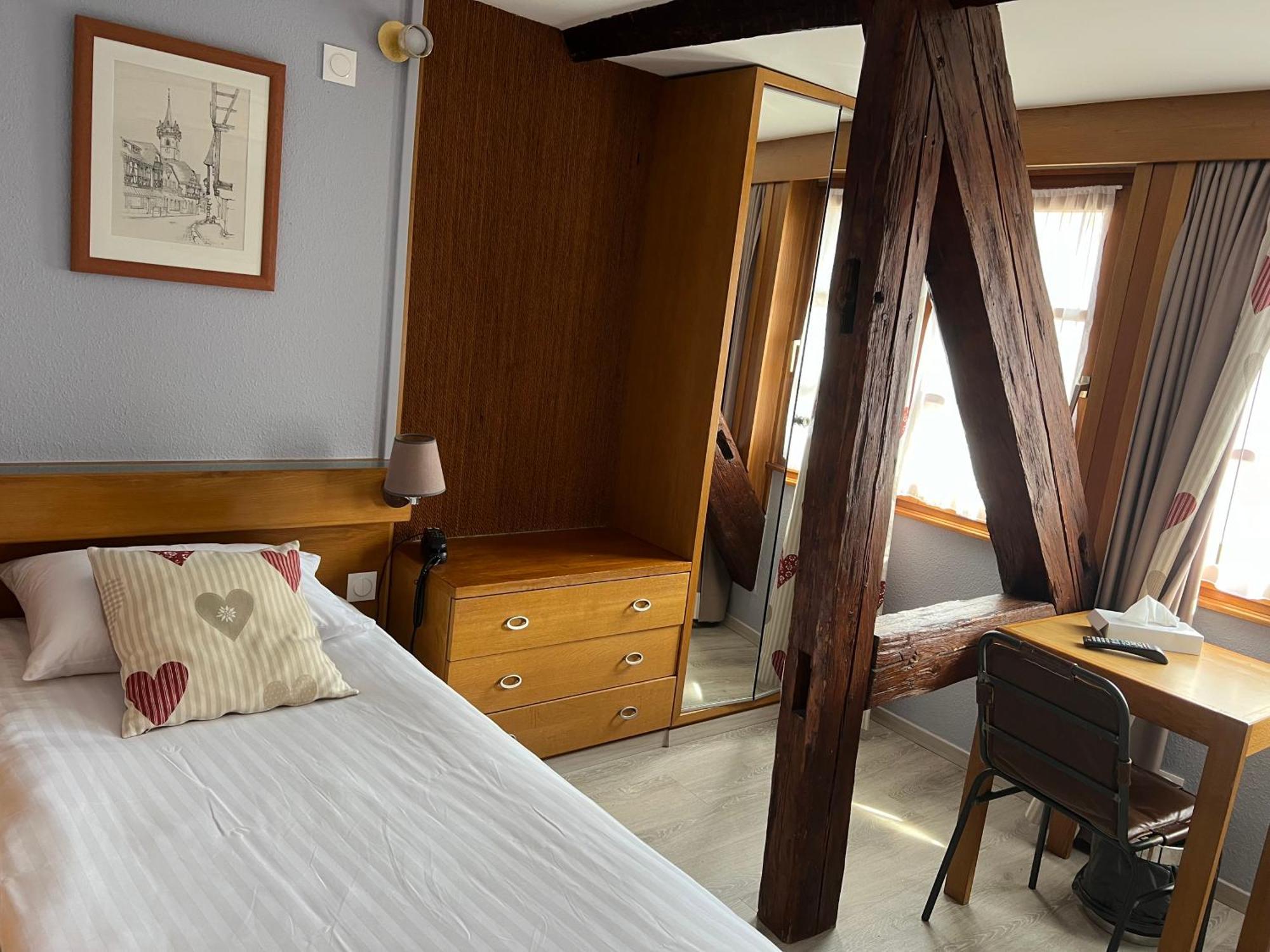 Hotel Sainte Odile オベルネ エクステリア 写真